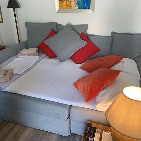Anemomilos Jacuzzi Suite Corfu  Ngoại thất bức ảnh