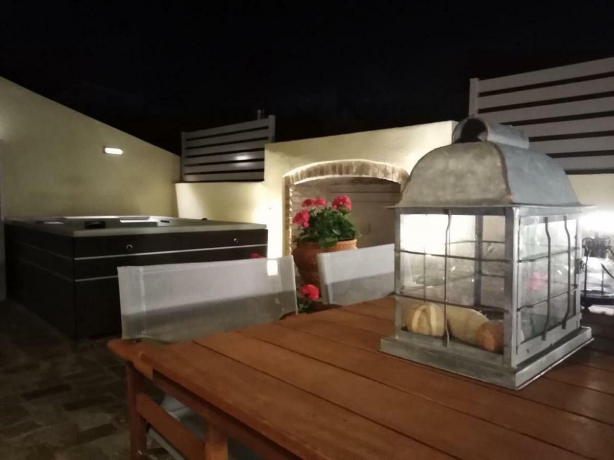 Anemomilos Jacuzzi Suite Corfu  Ngoại thất bức ảnh